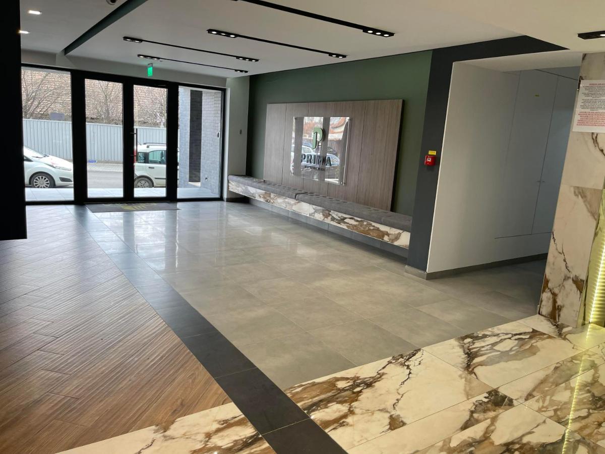 Phoenix Luxury Apartment Oradea Bagian luar foto