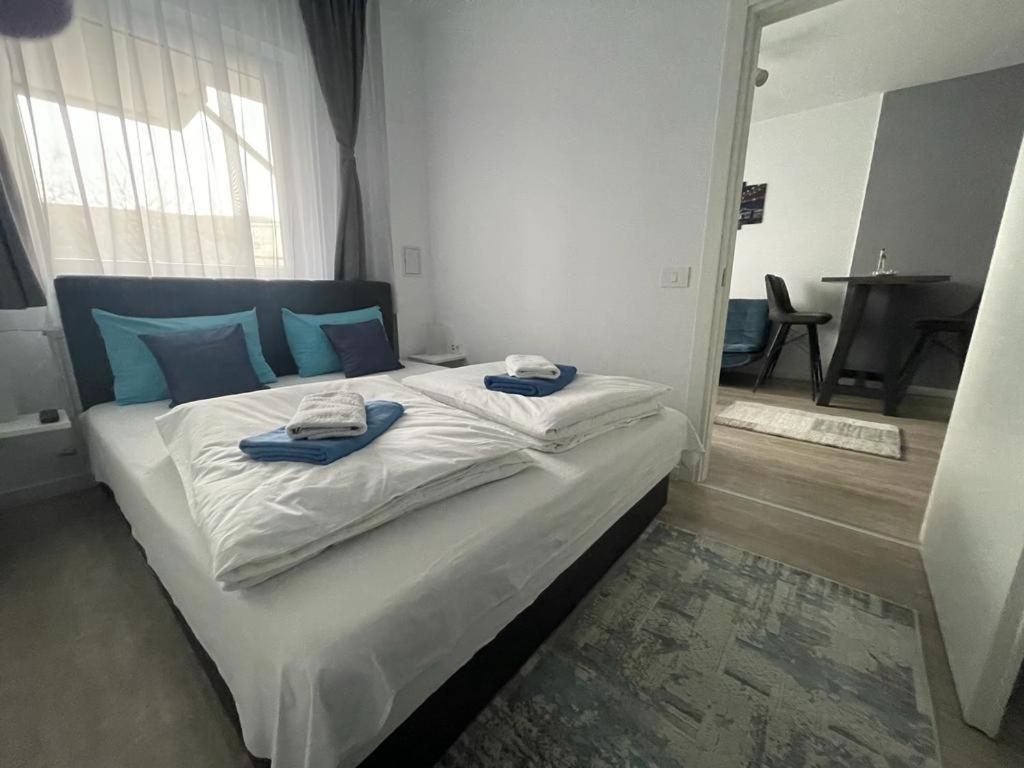 Phoenix Luxury Apartment Oradea Bagian luar foto