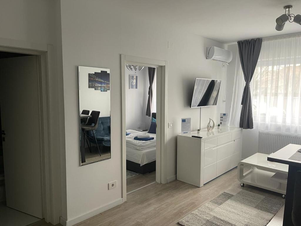 Phoenix Luxury Apartment Oradea Bagian luar foto